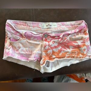 Hollister Women's Pink and Orange Floral Jean Shorts